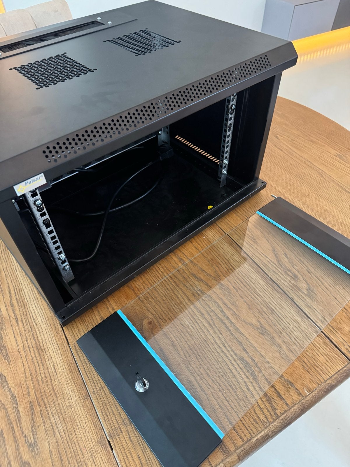 Patchkast - 6U - incl. veel extra's, Computers en Software, Serverkasten, Ophalen of Verzenden, Zo goed als nieuw, Plaatstaal