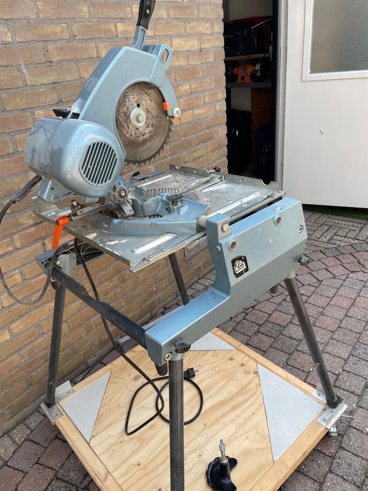Elu Cirkelzaag / Afkort/ Tafelzaag, Ophalen, Gebruikt, 70 mm of meer, 600 tot 1200 watt