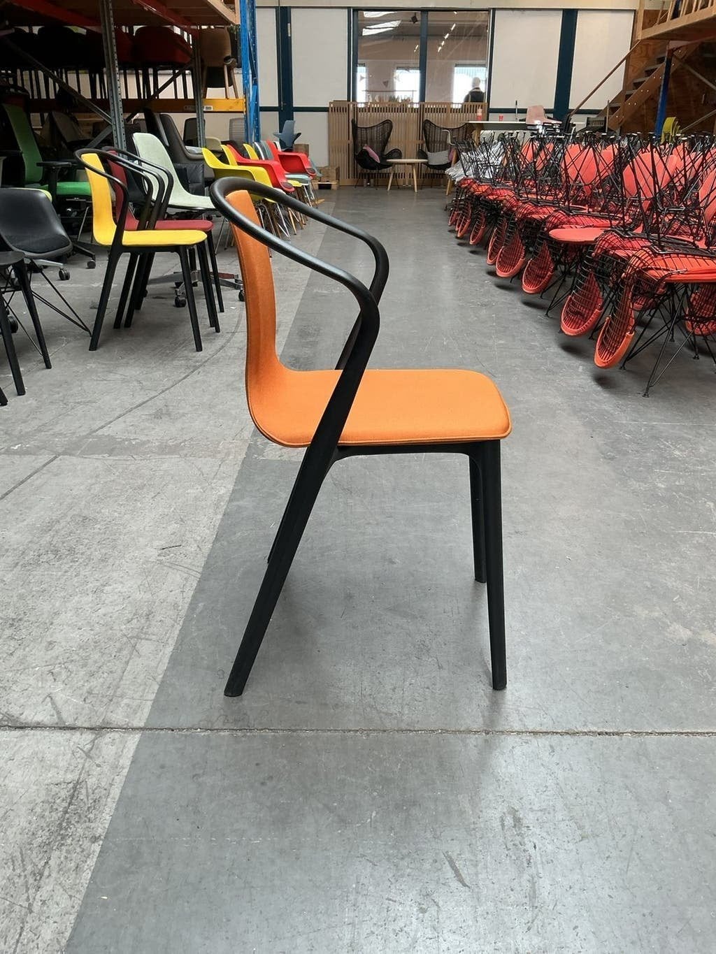 Vitra Belleville Chair Stoel | Kunststof | Oranje Stof, Gebruikt, Overige kleuren, -, Kunststof
