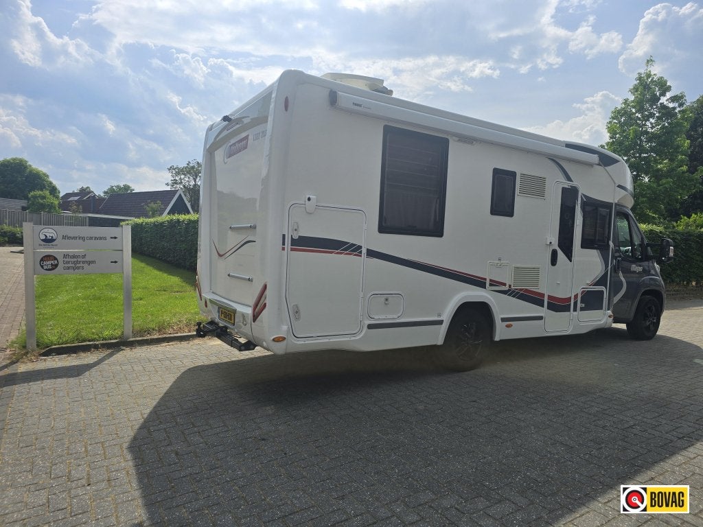 Camper Challenger Mageo 398 EB, AC, luifel en luchtvering, Caravans en Kamperen, Campers, Chemisch toilet, Fiat, Bedrijf, Challenger