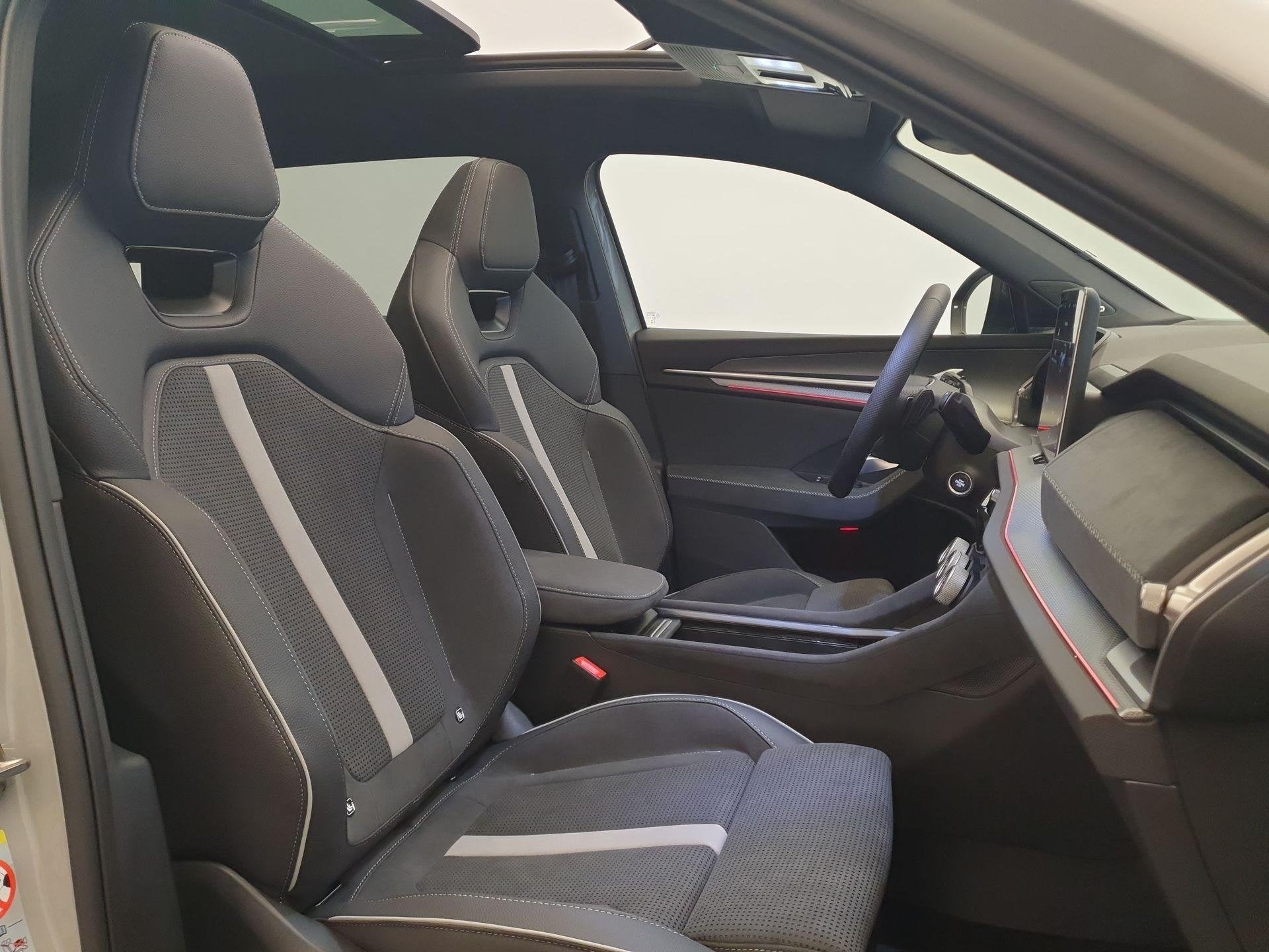SKODA Kodiaq 1.5 TSI PHEV DSG/AUT 204pk Sportline Wegklapbar, Auto's, 12 maanden, Zwart, 4 cilinders, 26 kWh