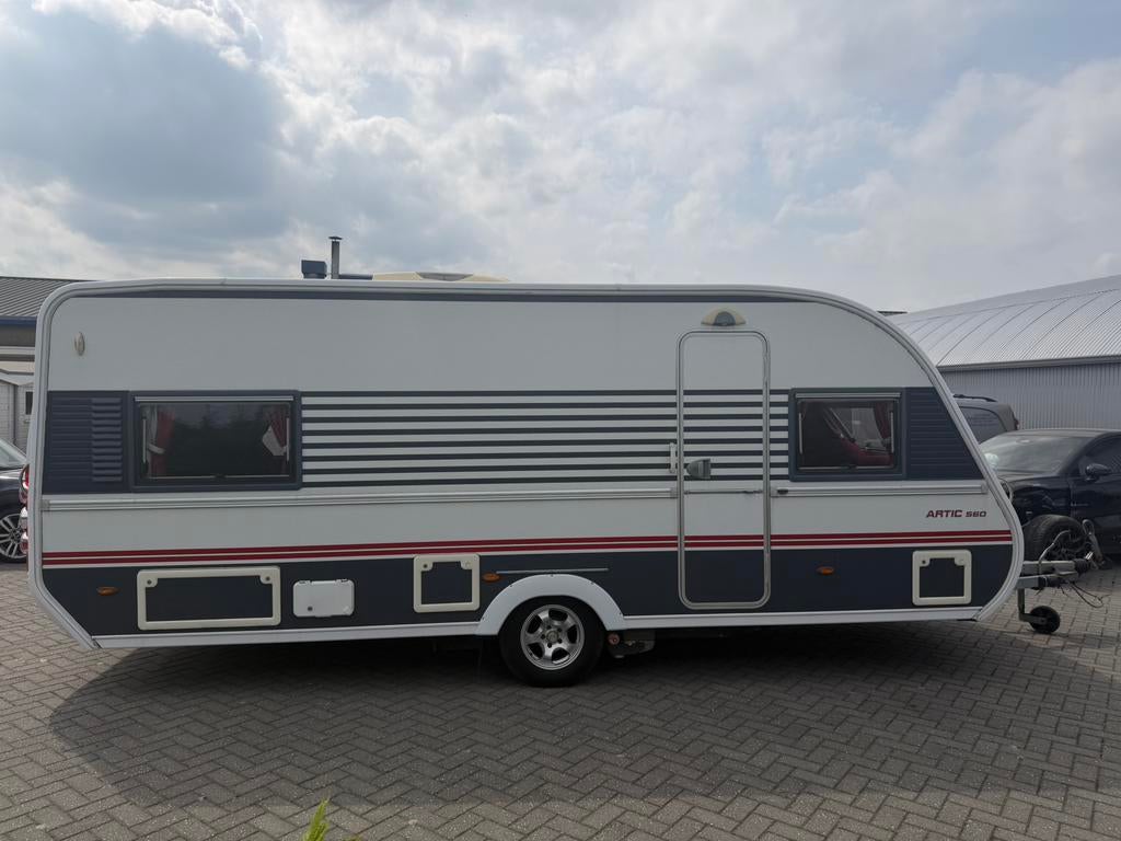 Solifer artic 560 2011 incl. Mover/airco/luifel enz., Particulier, 1250 - 1500 kg, Tot en met 4, Schokbreker