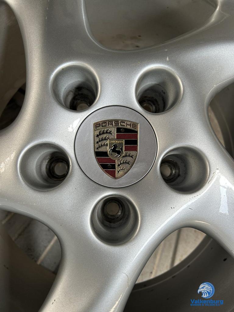 1 stuks originele Porsche 993 Hollow Spoke Turbo Twist 18 in, 18 inch, Gebruikt, -, -