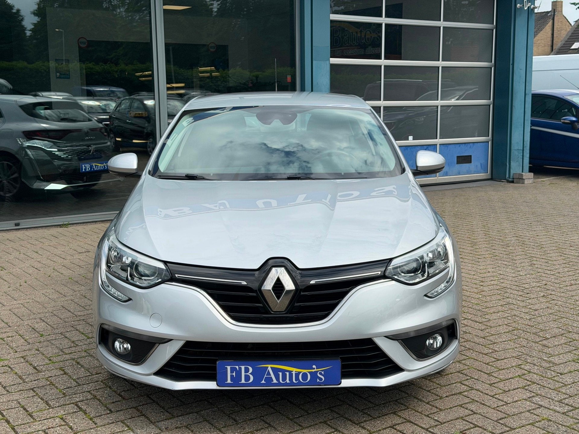 Renault Mégane 1.2 TCe Zen Airco Cruise Navi Lmv, Auto's, Renault, Voorwielaandrijving, Gebruikt, Euro 6, 4 cilinders