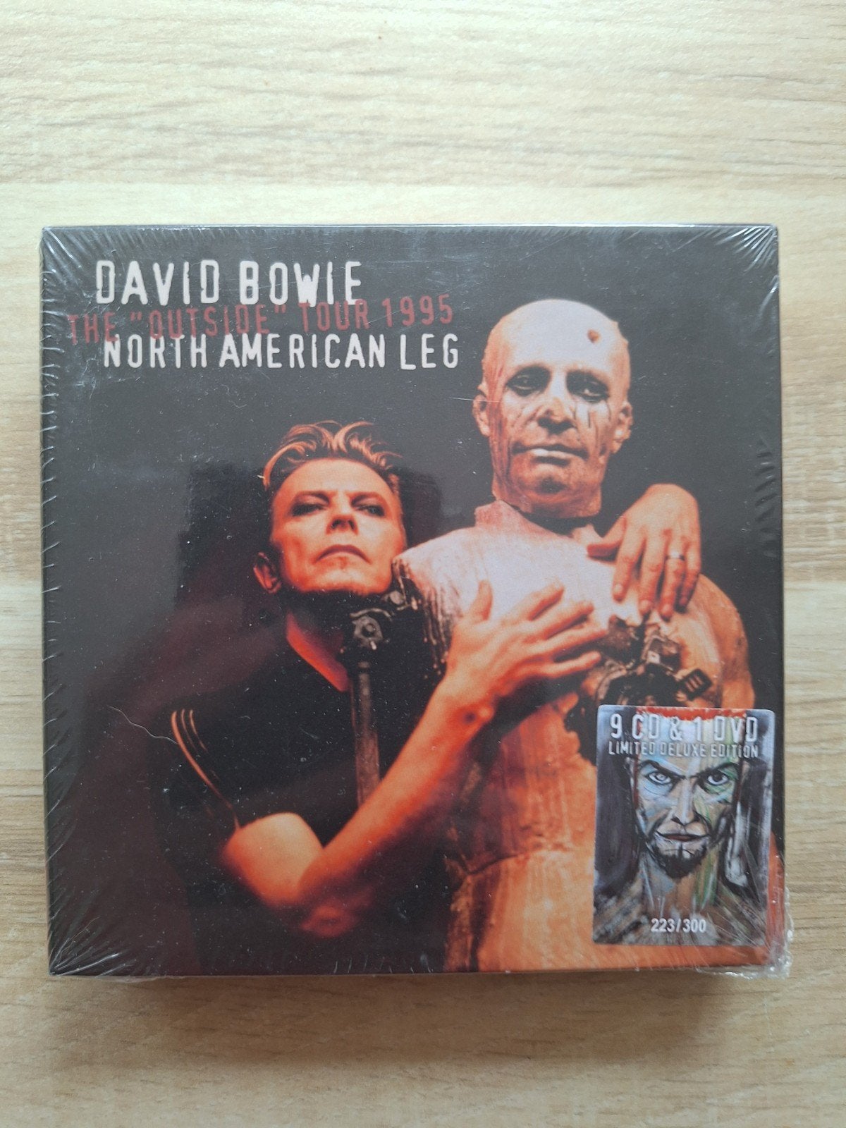 David Bowie - The "Outside" Tour 1995 North American Leg, Cd's en Dvd's, Rock, Boxset, Verzenden, Bonusmateriaal