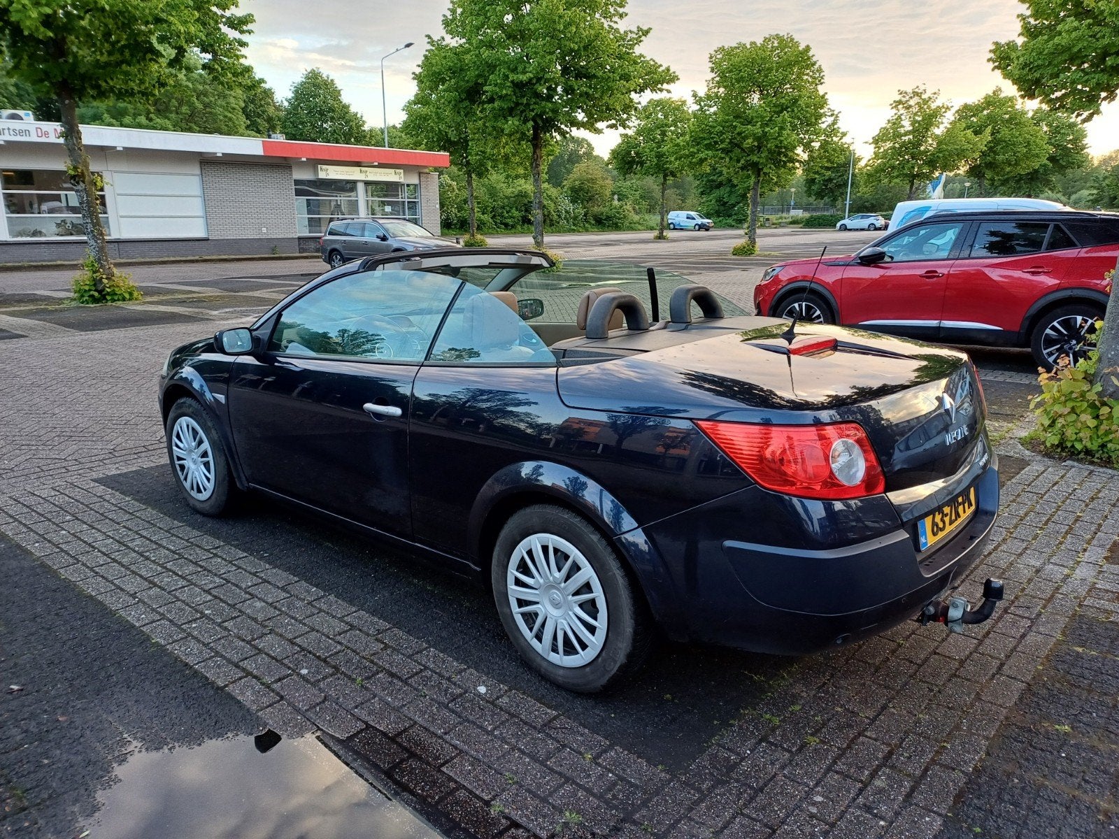 Foto 3 van Renault Mégane 2.0 16V Cabrio AUT E4 2008 Blauw