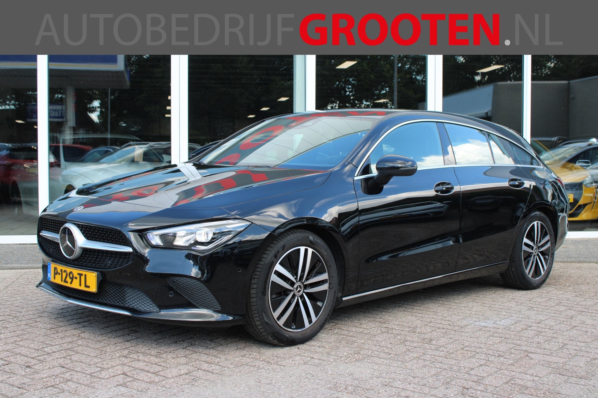Mercedes-Benz CLA-Klasse Shooting Brake 180 Business Solutio, CLA, 4 cilinders, Zwart, Origineel Nederlands