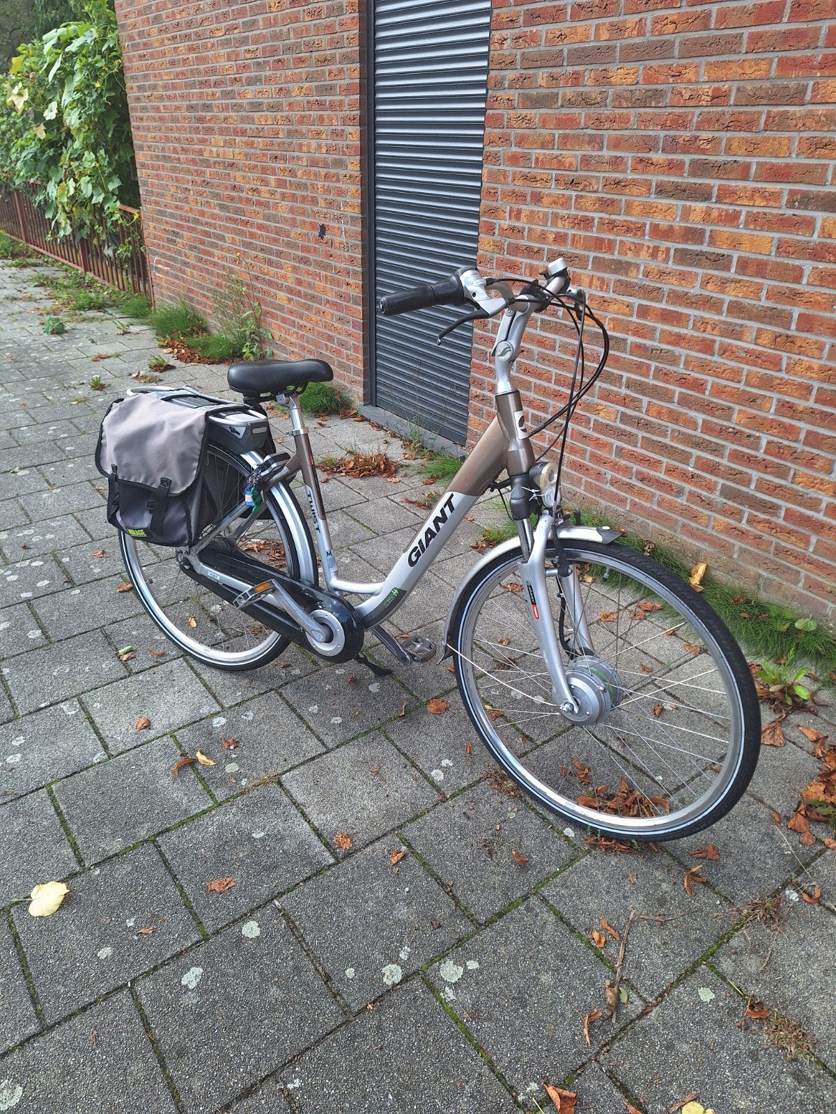 giant Twist niet meer electrische 28inch 56 cm zie foto's

F, Ophalen of Verzenden, Gebruikt, Overige merken