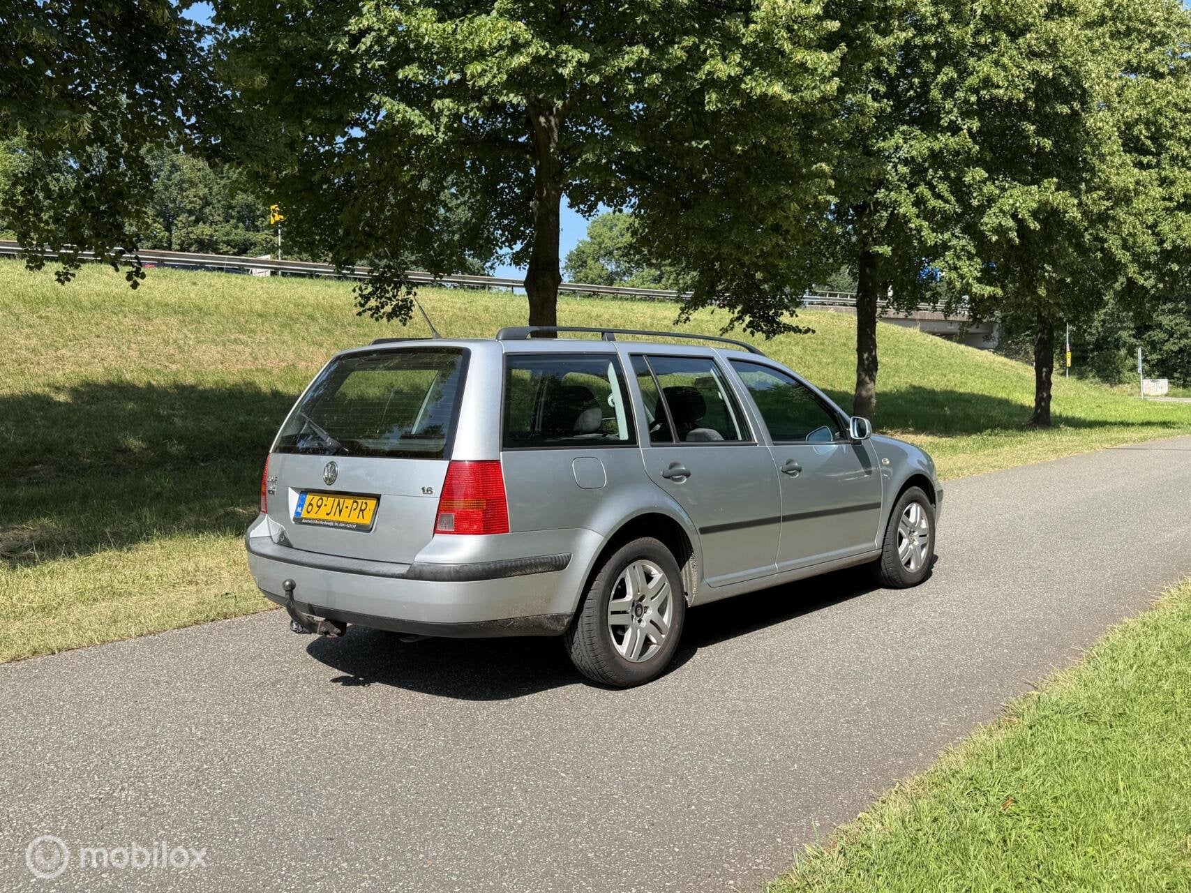 Volkswagen Golf Variant 1.6 Comfortline*AUTOMAAT*NW APK*AIRC, Auto's, Volkswagen, Gebruikt, Zwart, 4 cilinders, 600 kg