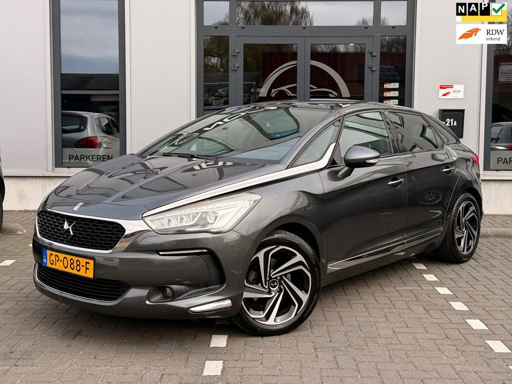 DS 5 1.6 THP Chic|Camera|Xenon|Pano, Gebruikt, 4 cilinders, Origineel Nederlands, 165 pk