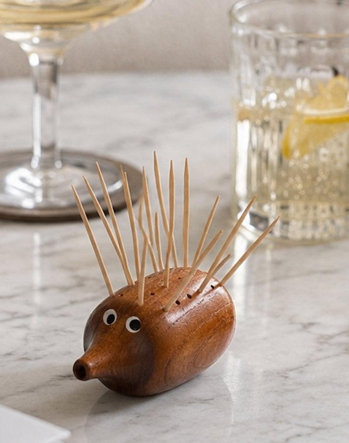 Vintage teak houten Deense cocktailprikkerhouder egel, Ophalen of Verzenden, Huis en Inrichting