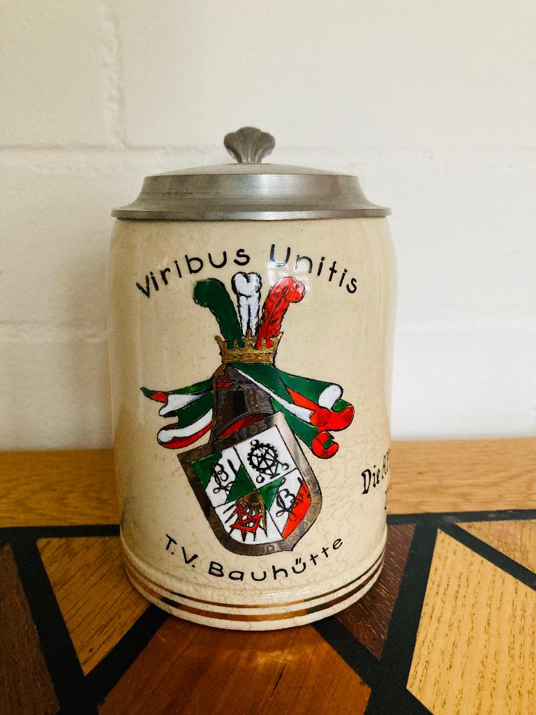 Oude Duitse bierstein met tinnen deksel 1966, Ophalen