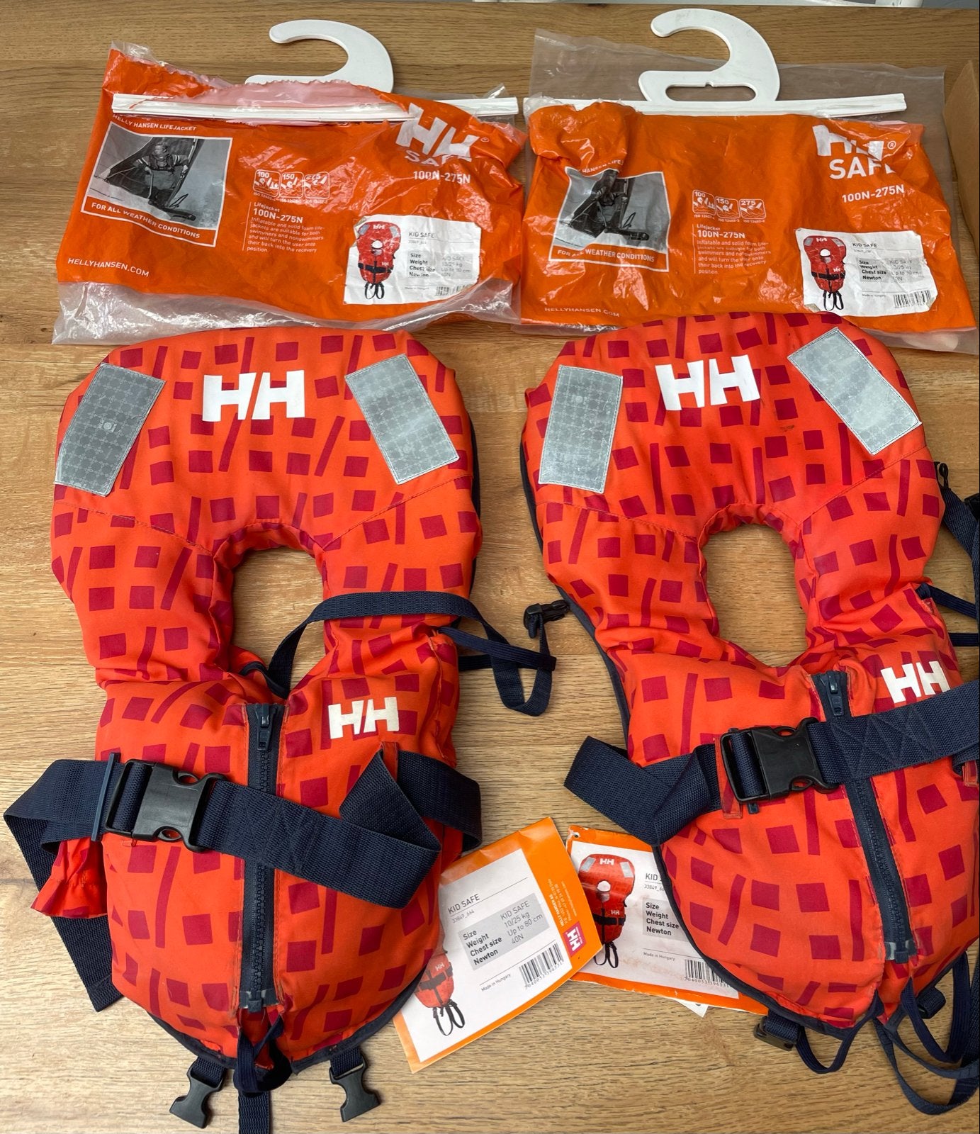 Helly Hansen Kid Safe reddingsvesten (2 stuks), Ophalen, Zo goed als nieuw, Overige typen