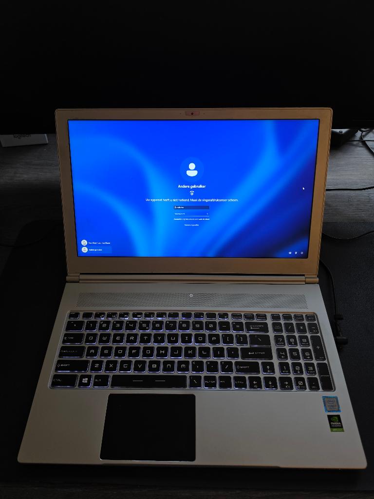 BTO MS-16K7 | i7-8750H | 16GB | Quadro P3200 6GB | 512GB SSD, Computers en Software, Windows Laptops, Gebruikt, Met videokaart