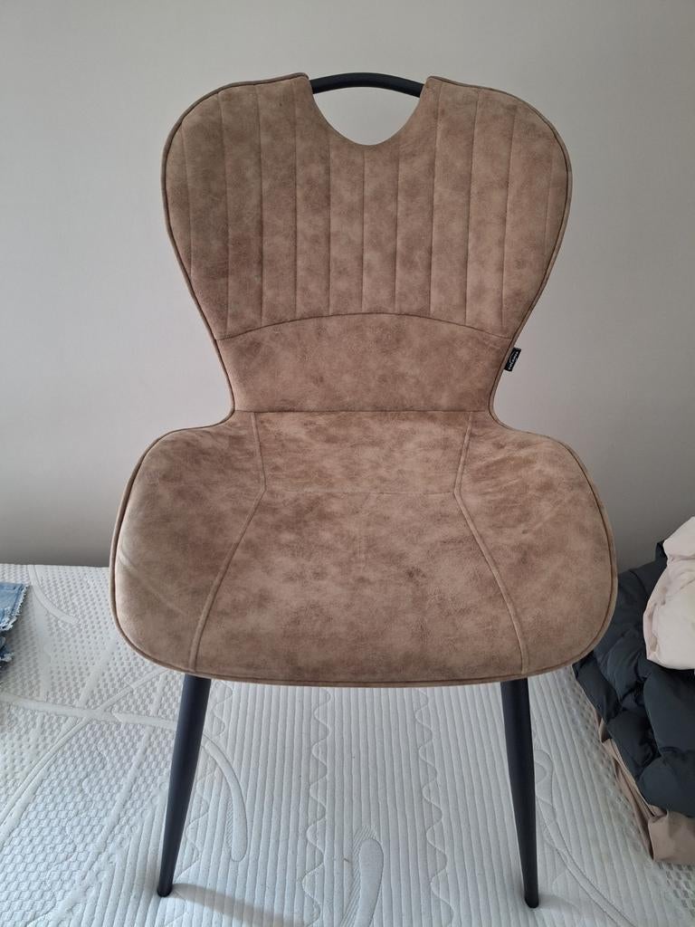 Moderne eetkamerstoelen - Beige stof met zwart metalen poten, Huis en Inrichting, Stoelen, Overige kleuren, Ophalen of Verzenden
