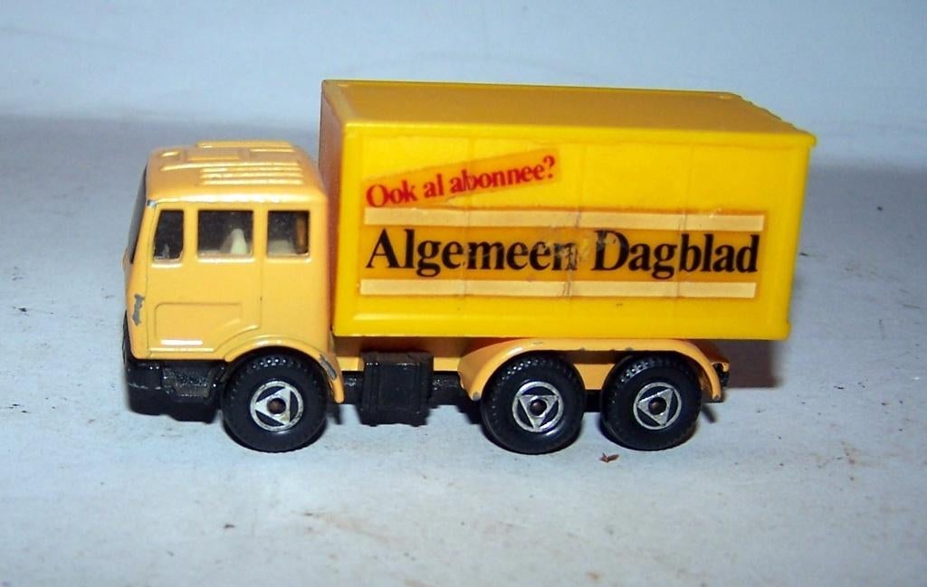 Efsi Mercedes truck Algemeen Dagblad. Nwst., Ophalen of Verzenden, Zo goed als nieuw, Bus of Vrachtwagen, Efsi