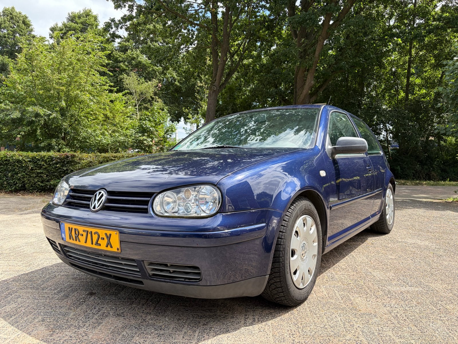 Volkswagen Golf 1.6 - Schuifkantel dak - Blauw - 1998, Auto's, Voorwielaandrijving, 1049 kg, Zwart, 4 cilinders
