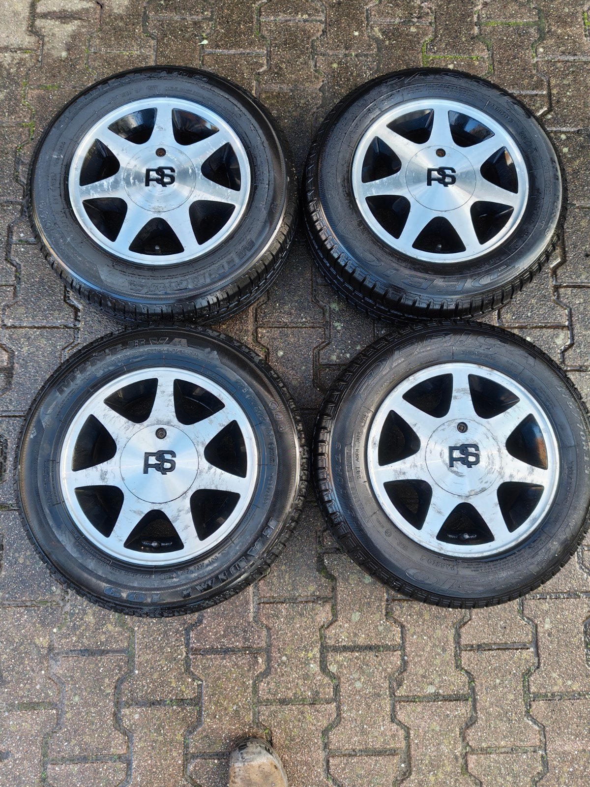 Ford Escort RS Velgen 13 inch met banden 4x108, Ophalen, Gebruikt, 13 inch, 175 mm
