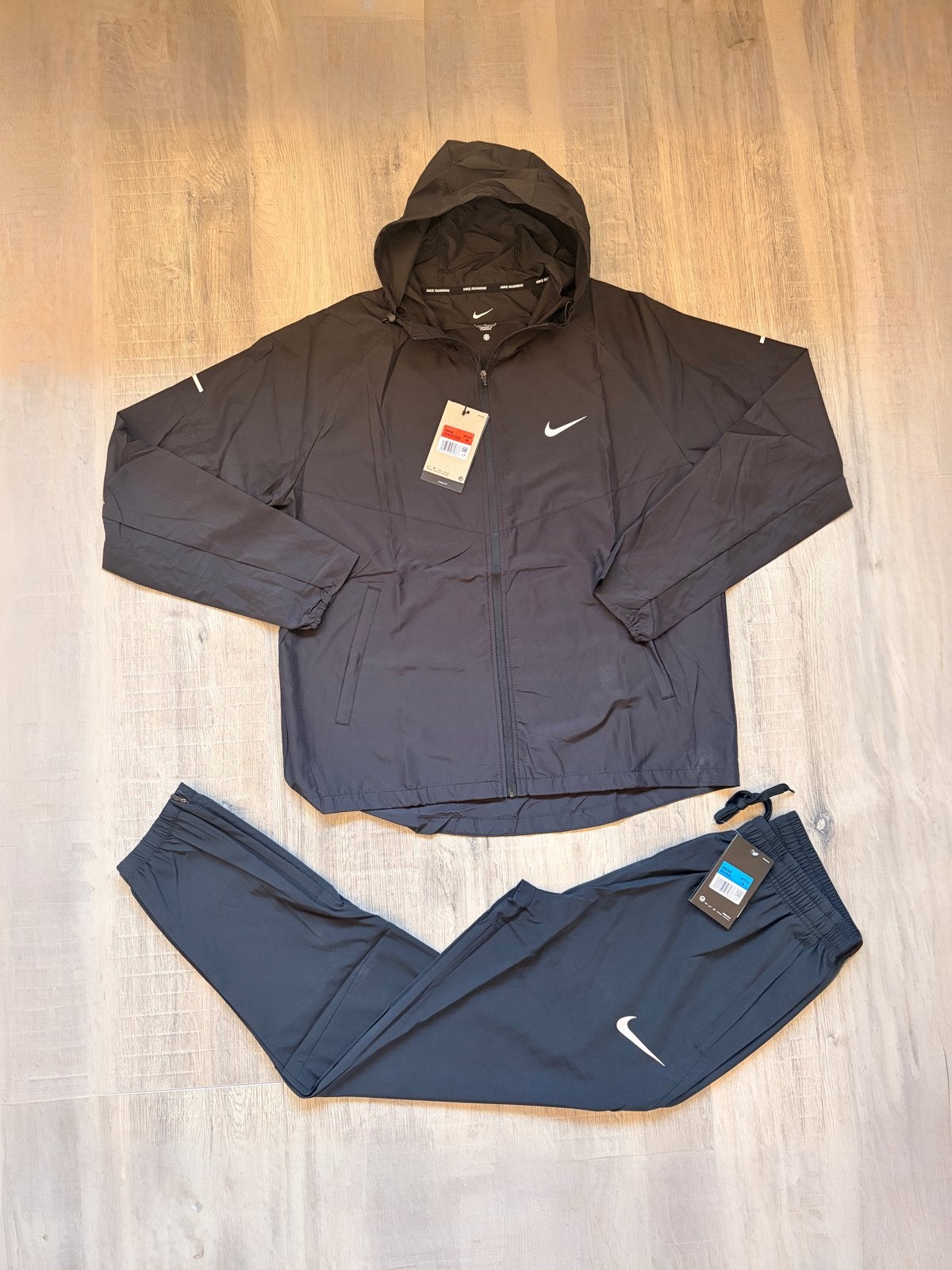 Nike Miller trainingspak zwart maat M, Maat 48/50 (M), Zwart, Nieuw, Ophalen of Verzenden