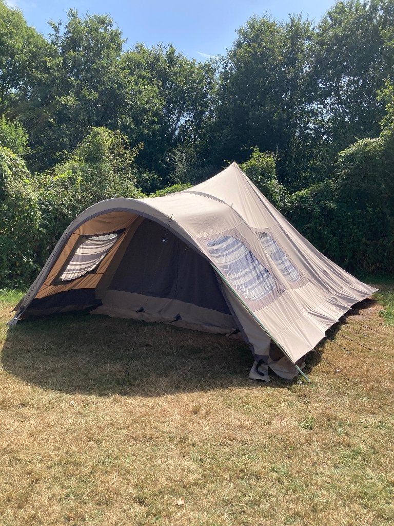 Tent Redwood 4 persoons Maclura 390, Ophalen, Zo goed als nieuw, Tot en met 4