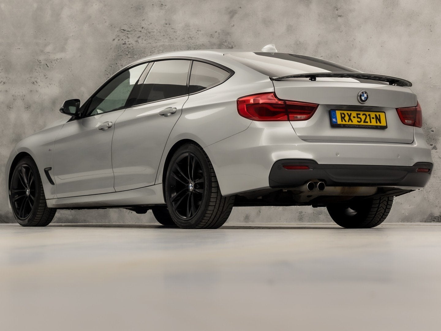 BMW 3 Serie GT 320i M Sport High Executive 184Pk Automaat (G, Automaat, Achterwielaandrijving, Gebruikt, 4 cilinders