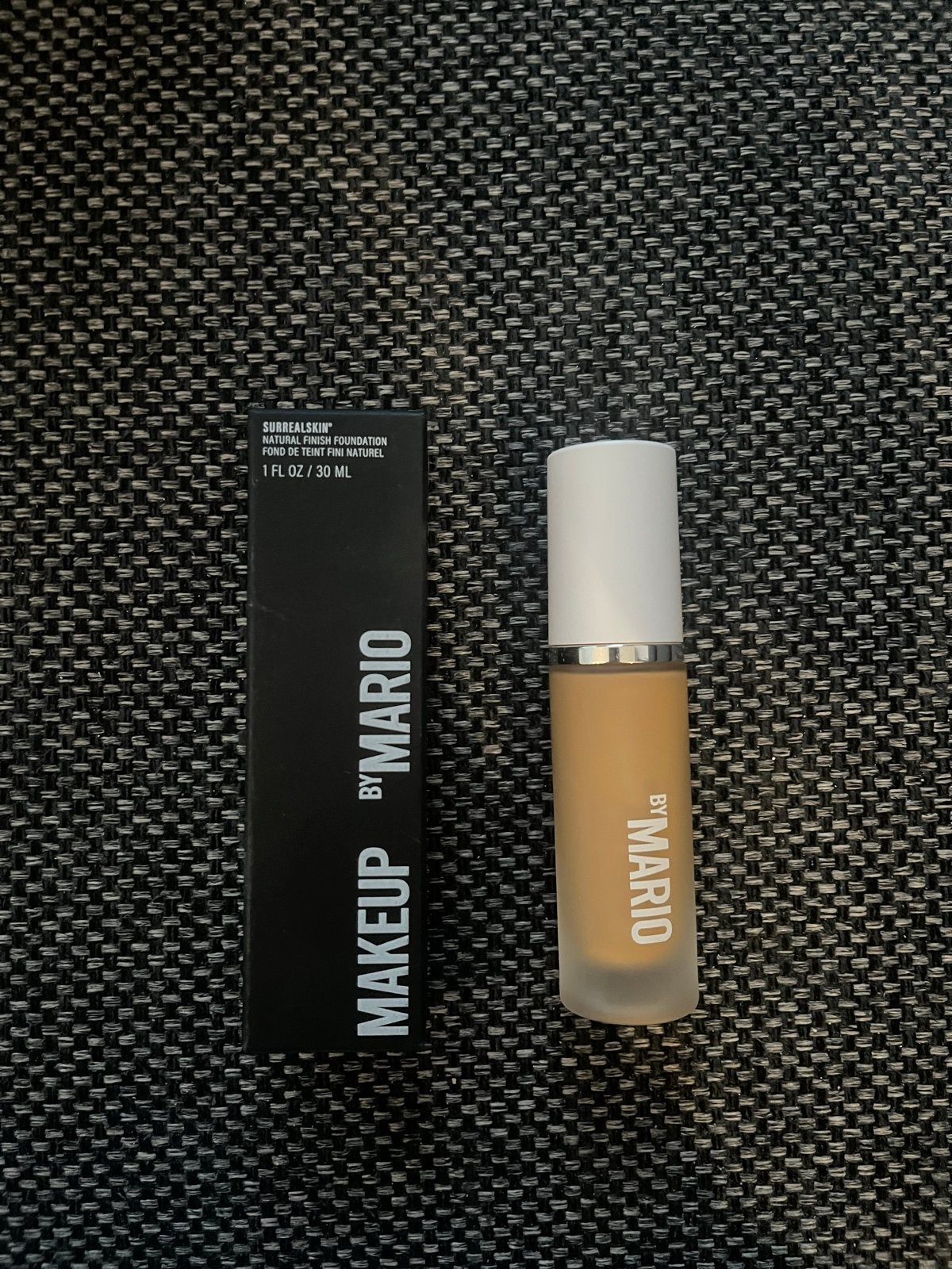 Make-Up by Mario SurrealSkin Foundation 12O, Gehele gezicht, Beige, Nieuw, Ophalen of Verzenden