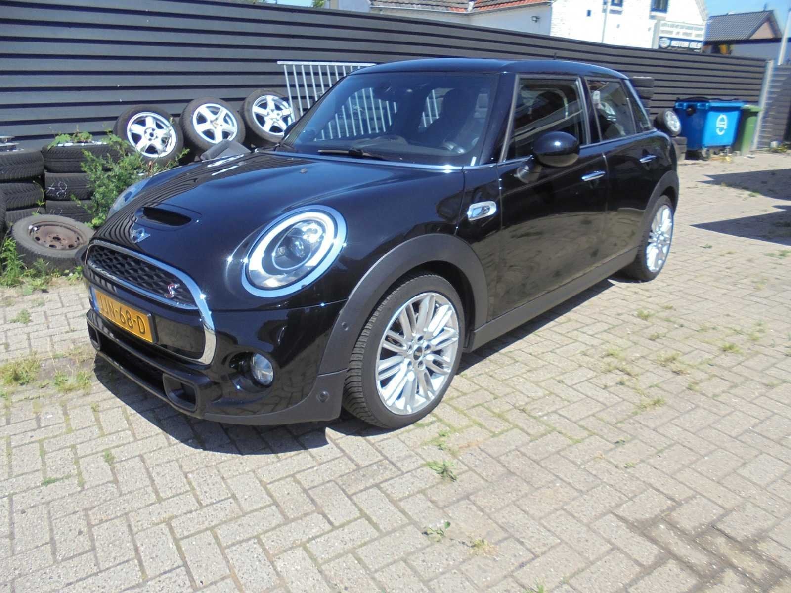 Mini - 2015 - Mini Automaat - 2.0 Coop.S P. S.Bns - JJN-68-D, Auto's, Automaat, Gebruikt, Euro 6, Overige modellen