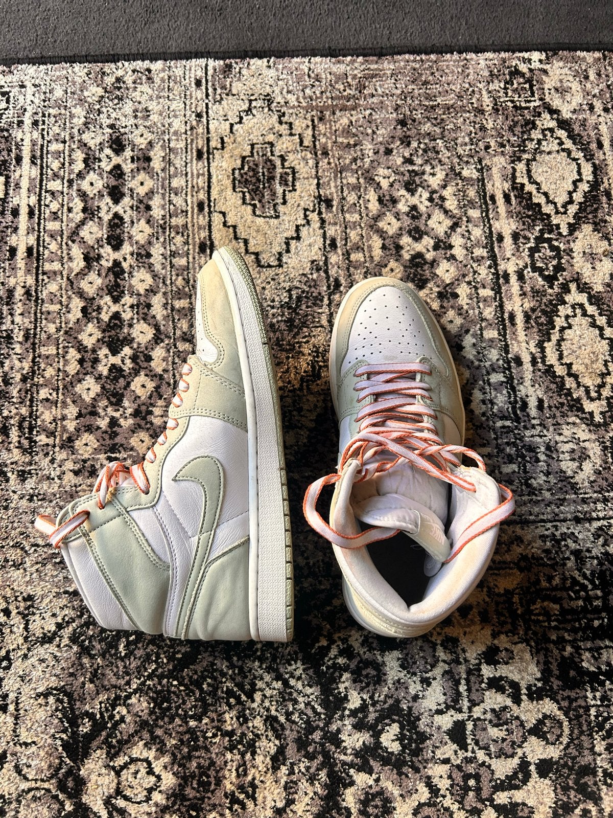 Nike Jordan 1 Retro High OG Seafoam - Maat 42.5, Kleding | Dames, Schoenen, Ophalen of Verzenden, Zo goed als nieuw, Groen, Sneakers of Gympen