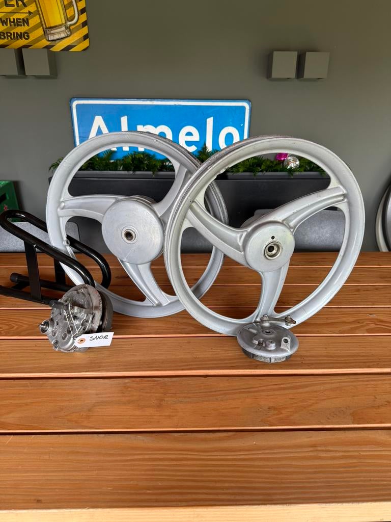 Nette 3 spaaks velgen vespa orgineel, Ophalen of Verzenden, Zo goed als nieuw, Overige typen