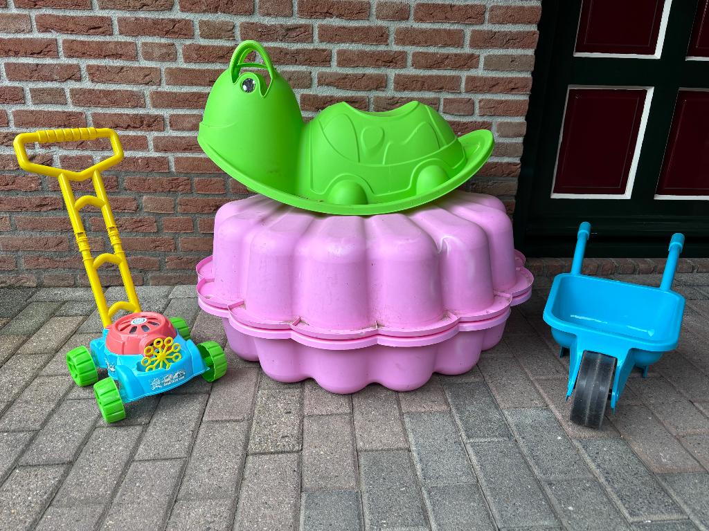 Buitenspeelgoed, Ophalen, Gebruikt