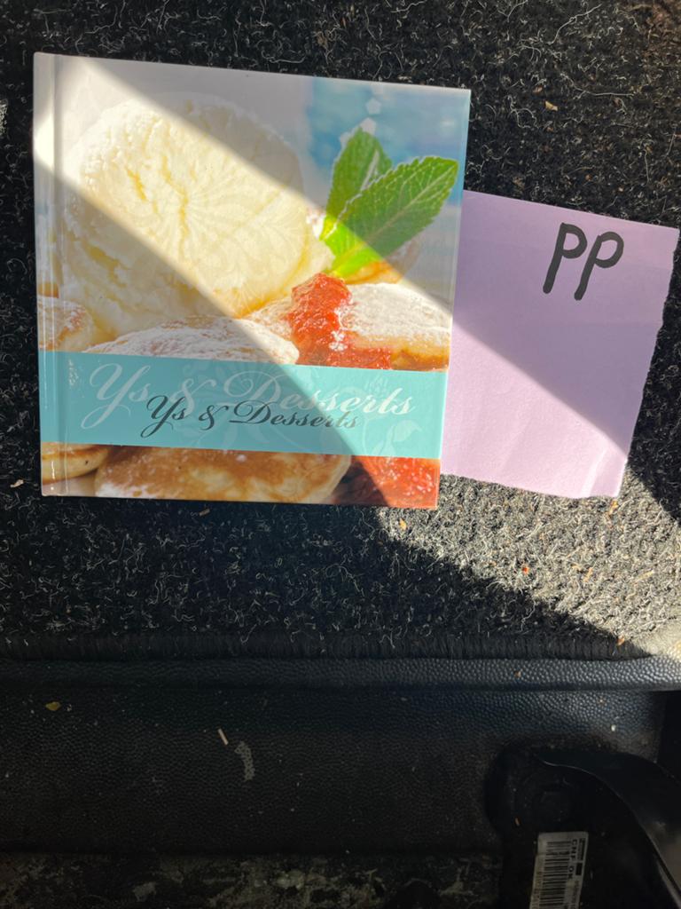 Ys & Desserts Kookboek - Heerlijke Recepten voor IJs & Desse, Boeken, Ophalen of Verzenden, Zo goed als nieuw, Overige gebieden
