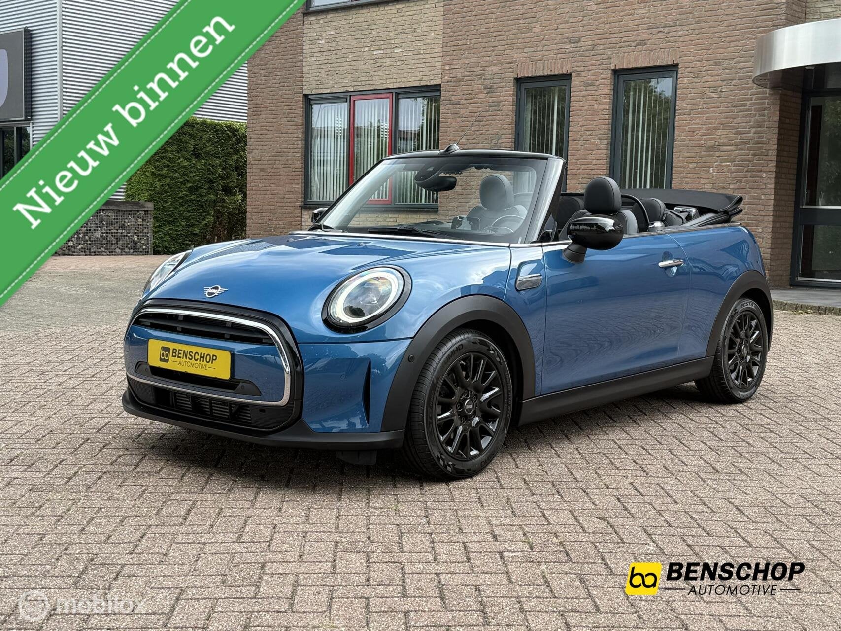Mini Cabrio 1.5 Cooper Cabrio Edition Half leer Navi Carplay, Auto's, 136 pk, Cabriolet, Leder en Stof, Bedrijf