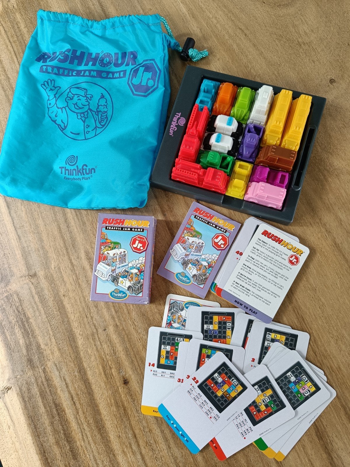 Rush Hour Jr. thinkfun iq Game - Denkspel voor Kinderen, Ophalen of Verzenden, Zo goed als nieuw, Rubik's of 3D-puzzel