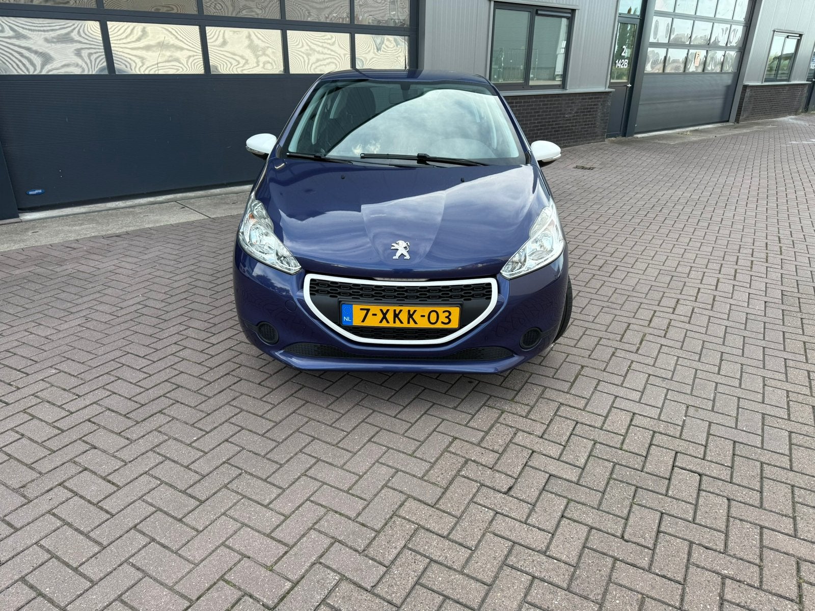 Peugeot 208 1.0 VTI 50KW/68PK 5D Blauw airco, Voorwielaandrijving, 450 kg, 31 €/maand, 4 cilinders