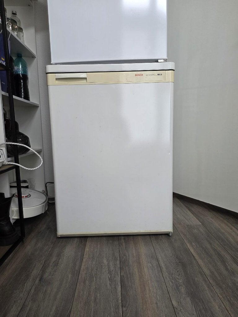 Bosch Compact Freezer (4 Drawers), Ophalen, Gebruikt, Minder dan 85 cm, Met aparte vriezer