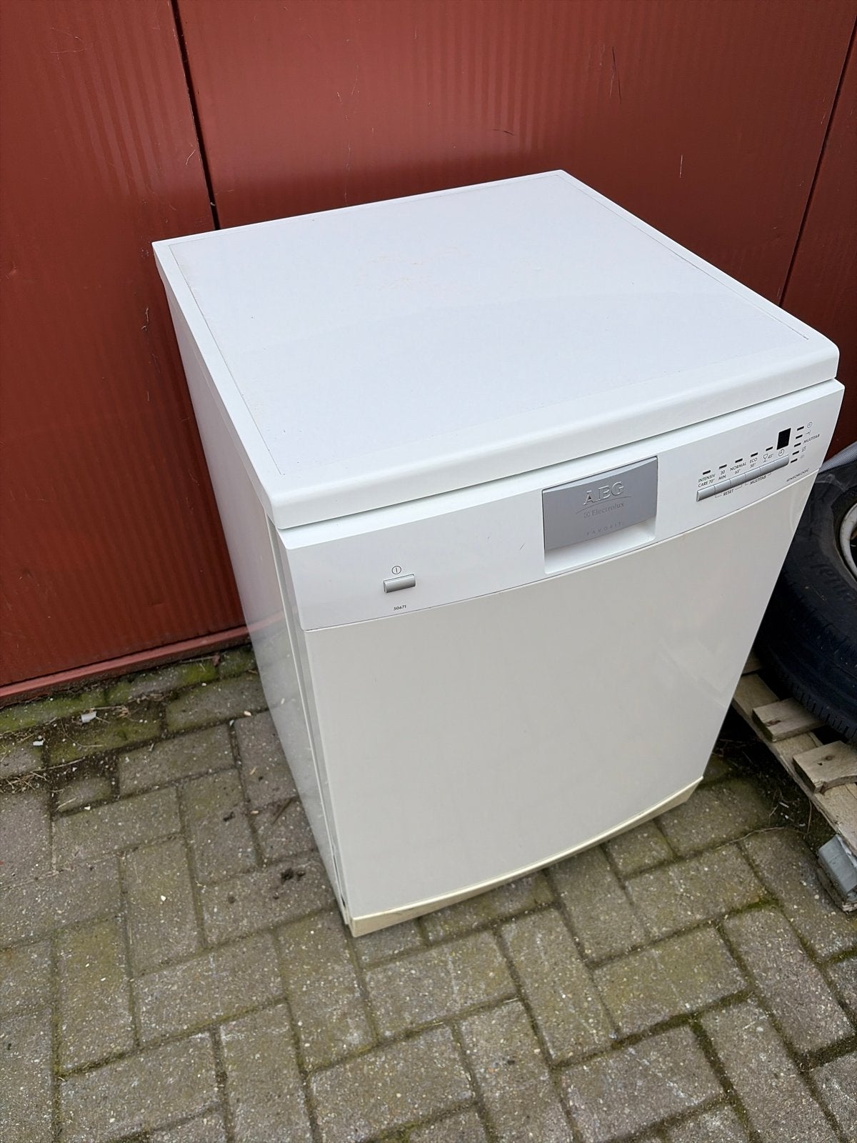 Gratis af te halen AEG Vaatwasser, Ophalen, Gebruikt, 60 cm of meer, 85 tot 90 cm