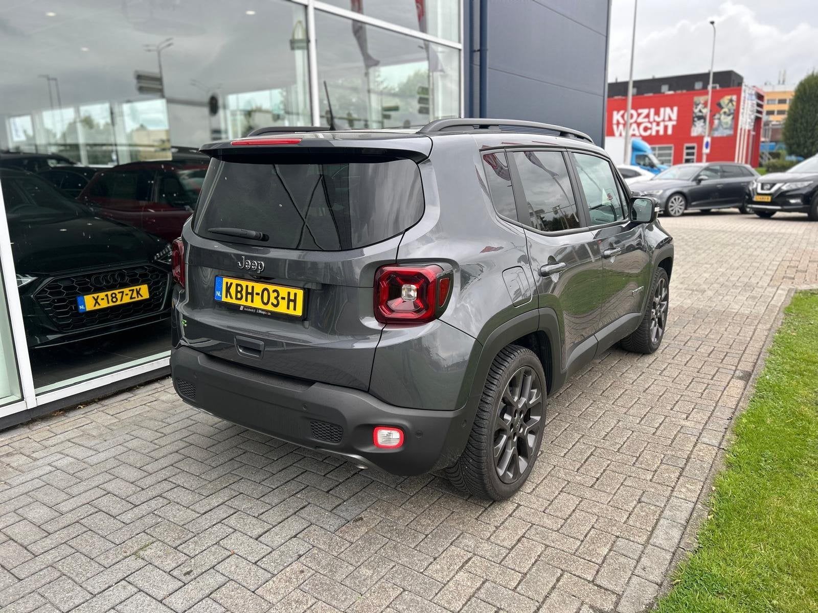 Jeep Renegade 1.5T e-Hybrid Longitude, Auto's, Jeep, Stof, Gebruikt, 4 cilinders, 129 pk