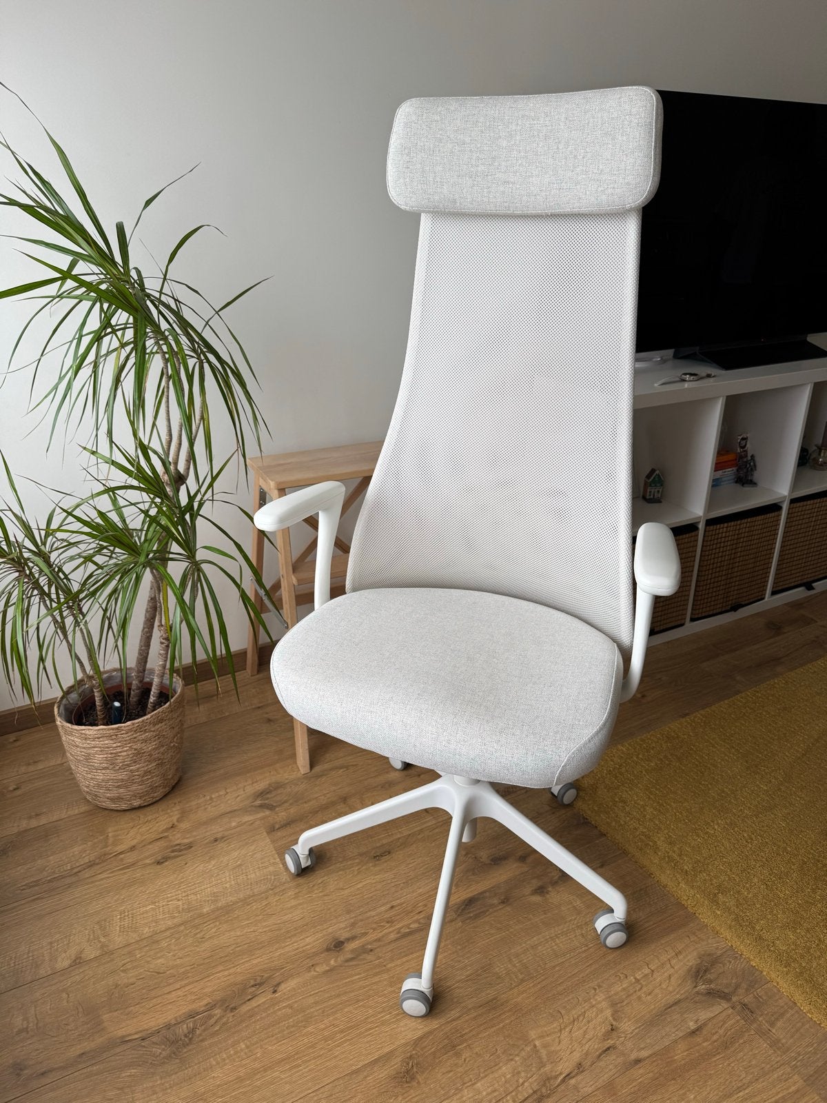 Jarvfjallet Ergonomic desk chair as good as new, Ophalen, Wit, Zo goed als nieuw, Bureaustoel