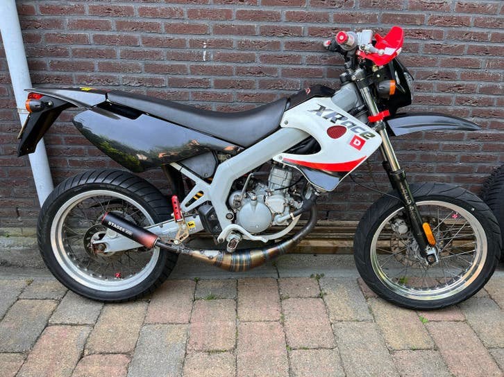 Derbi Senda X-Race 50cc, Fietsen en Brommers, Brommers | Overige merken, Gebruikt, Maximaal 45 km/u, Ophalen