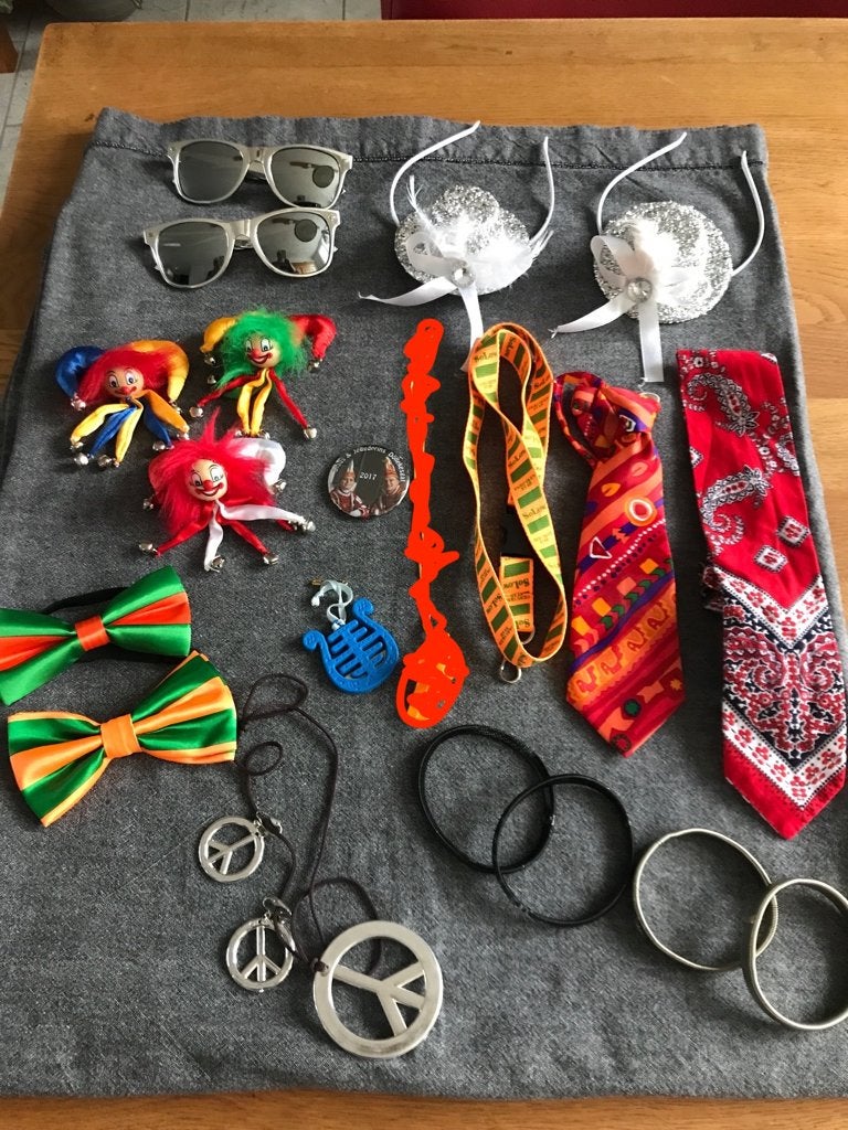 Carnaval accessoires, Ophalen of Verzenden, Zo goed als nieuw, Carnaval, Accessoires
