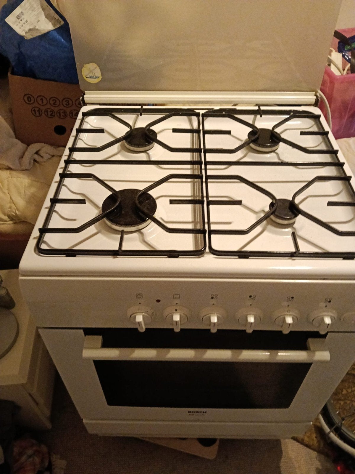 Bosch Vrijstaand Gasfornuis met Oven - Wit, Ophalen, Gebruikt, 60 cm of meer, 4 kookzones