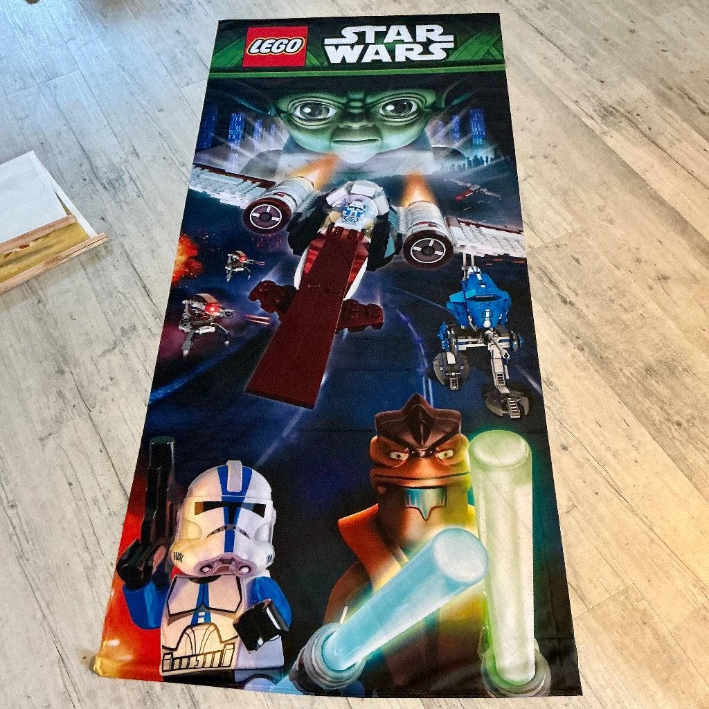 Grote, stoffen LEGO Star Wars Clone Wars banner (197x98 cm.), Verzamelen, Star Wars, Ophalen of Verzenden, Zo goed als nieuw, Boek of Poster