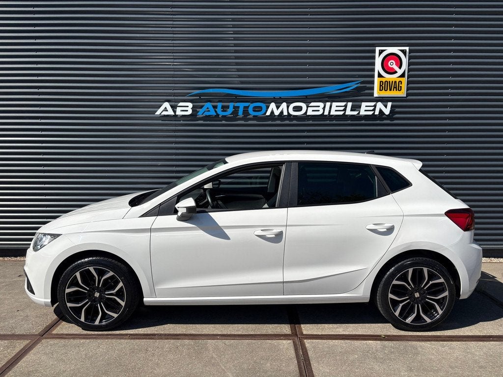 Seat Ibiza 1.0 TSI Style Business Intense CARPLAY/ PDC, Voorwielaandrijving, 95 pk, Met garantie (alle), Origineel Nederlands