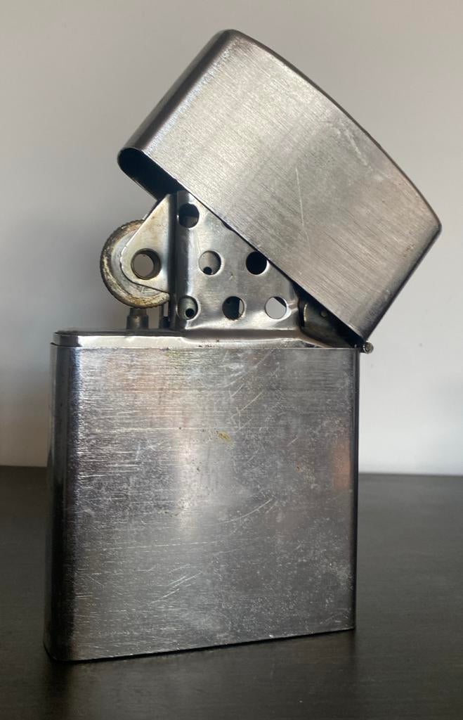 Oude grote Zippo aansteker - Vintage en gebruikt, Verzamelen, Ophalen of Verzenden, Gebruikt, Aansteker