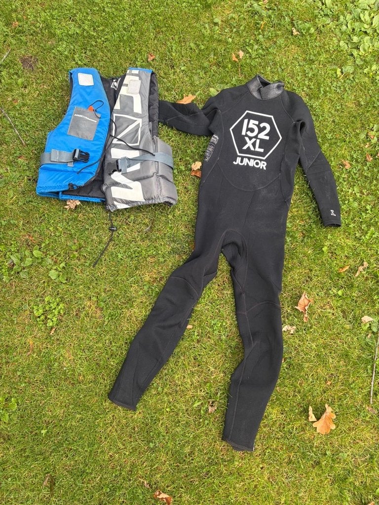 Kinder zwemvest en wet suit, Ophalen, Gebruikt, Jongen of Meisje, Sport- of Zwemkleding