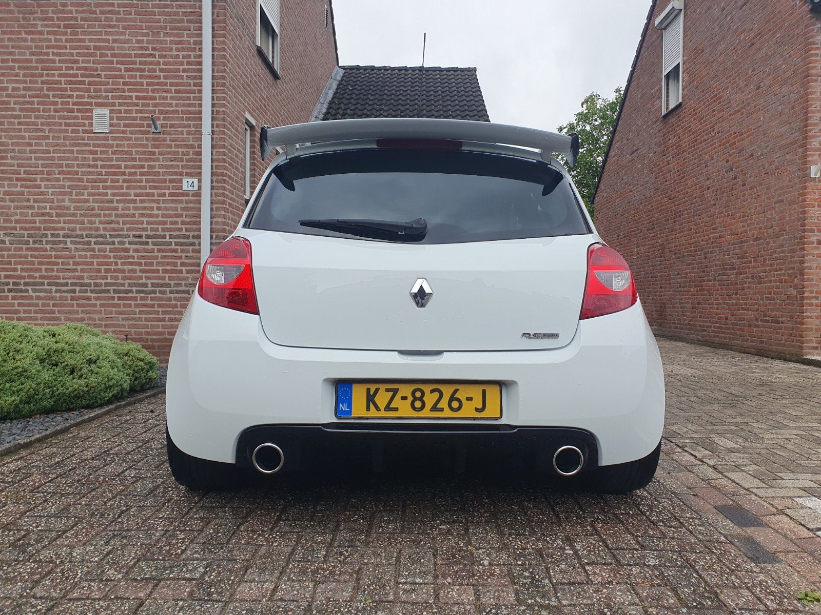 Renault Clio 2.0 RS CUP, Auto's, Renault, Particulier, Clio, Benzine, F, Hatchback, Handgeschakeld, Geïmporteerd, Wit, Voorwielaandrijving