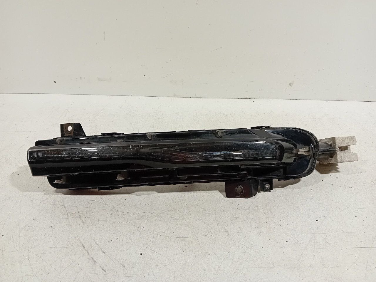 Daglichtrijverlichting rechts voor Volvo V40, Onderdelen@venauto.nl, Van der Ven Autorecycling B.V., Gebruikt, Ettenseweg 76, 4706 PB Roosendaal, The Netherlands