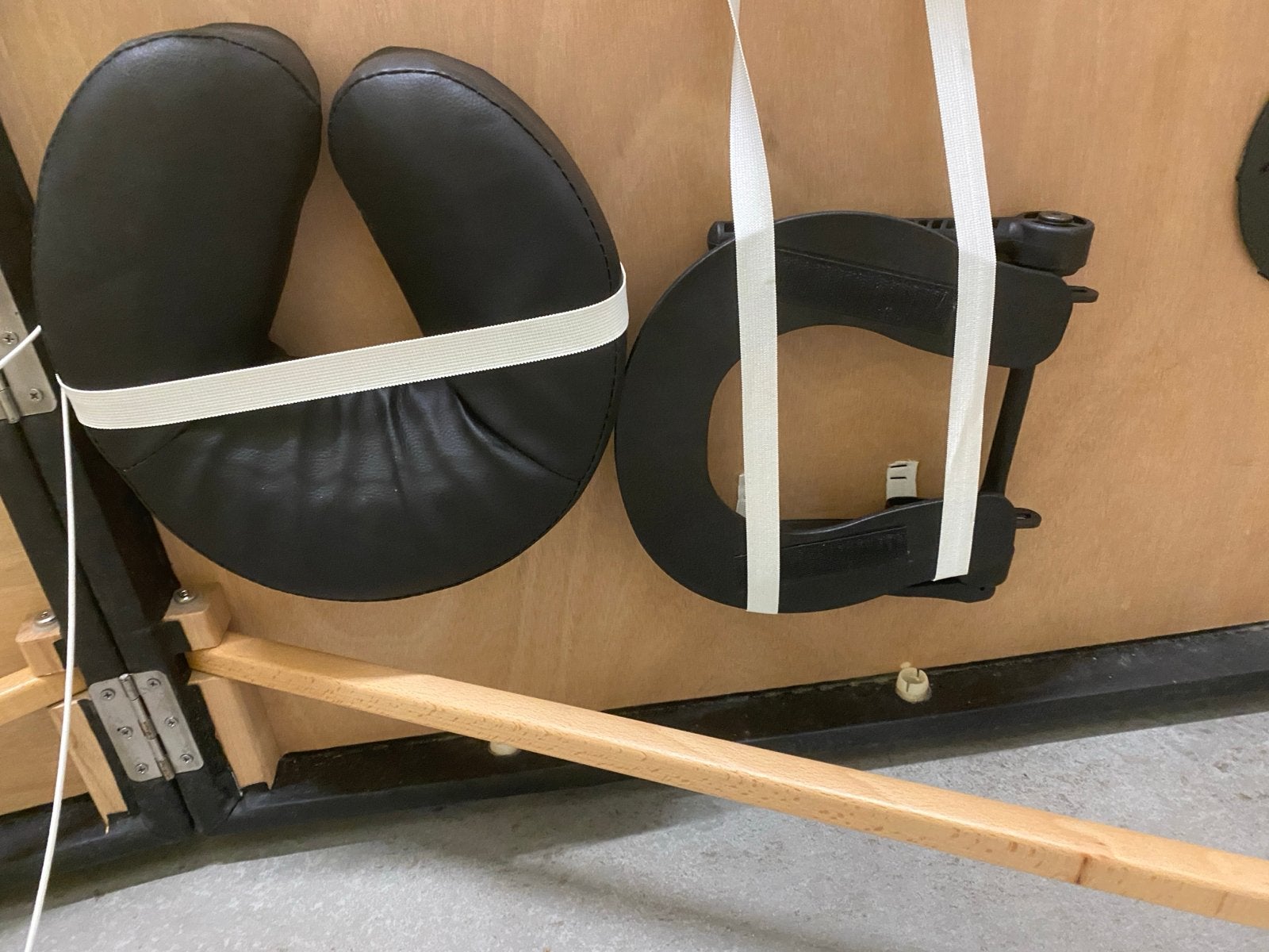 Massagetafel met accessoires - Inklapbaar en Verstelbaar, Sport en Fitness, Ophalen of Verzenden, Gebruikt, Massagetafel