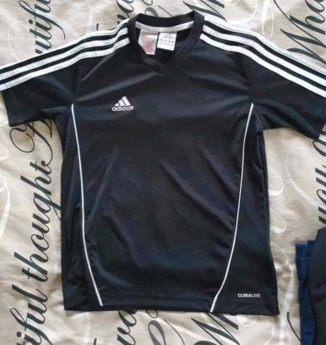 Adidas mt 140 nieuw 🖤🤍, Adidas, Jongen of Meisje, Ophalen of Verzenden, Nieuw