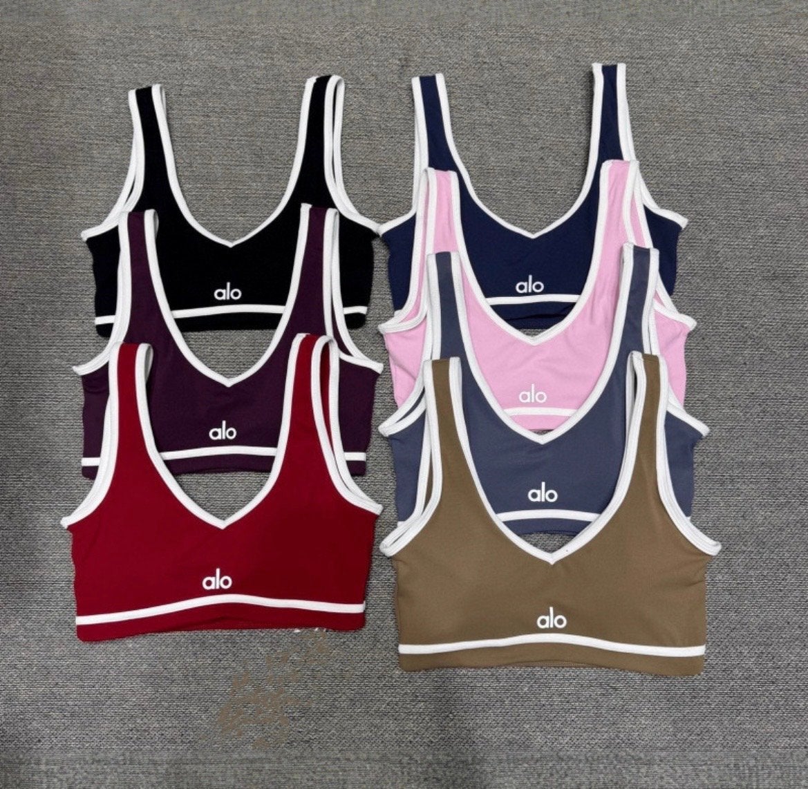 Alo Yoga Sportkleding Set - Diverse Maten en Kleuren, Kleding | Dames, Meerkleurig, Zo goed als nieuw, Yoga, Ophalen